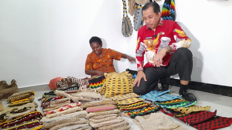 Festival IKM di Jayapura Harus Berdampak Bagi Pelaku Usaha Lokal Asli Papua