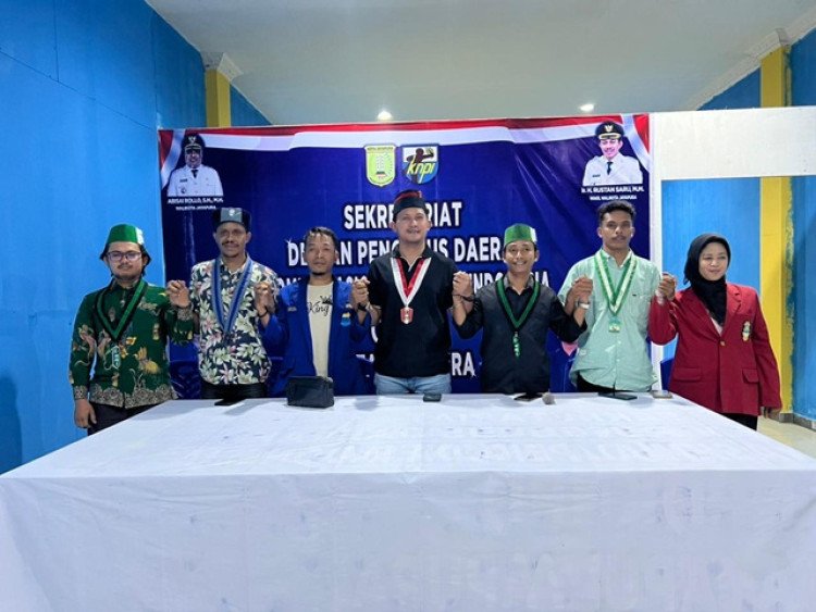 “Isu Dualisme Mengguncang KNPI, Pemuda Jayapura Pilih Bersatu” 